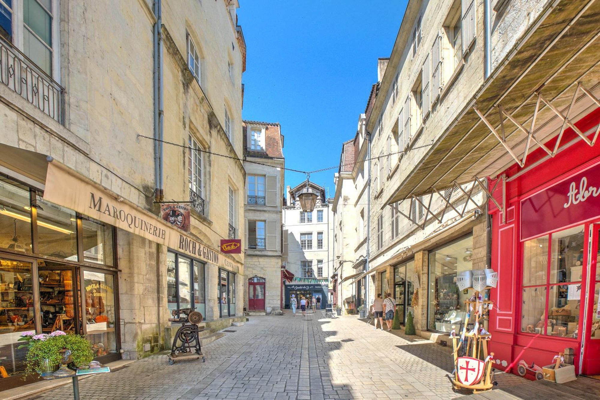 Miraflores, Appartement En Ville Périgueux Exteriör bild